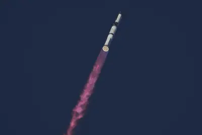 Starship's 10th flight breaks streak of bad luck