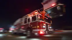 Oakland: Two-alarm fire breaks out at apartment building Wednesday night