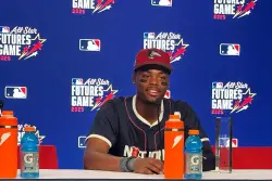 Dodgers prospect De Paula hits 3-run homer to lift NL to 4-2 win in All-Star Futures Game
